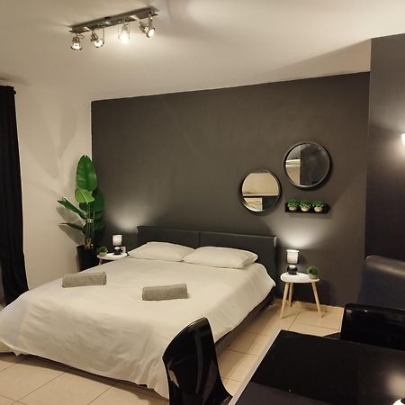 303 St Lazaros View Studio Larnaca Ngoại thất bức ảnh