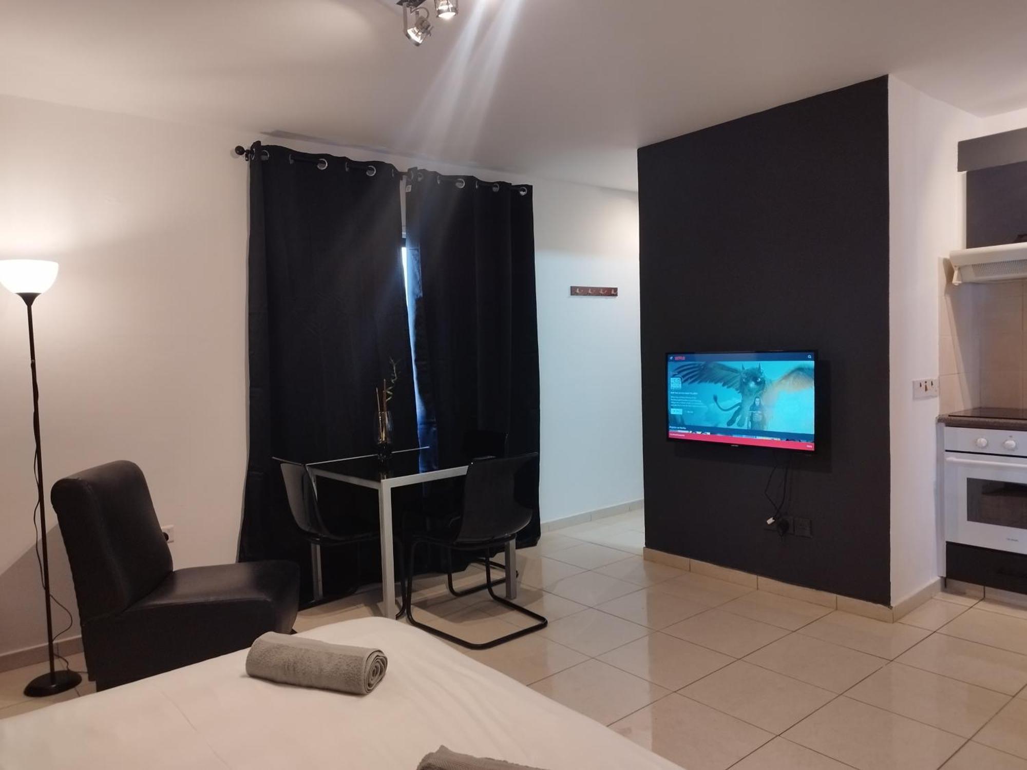 303 St Lazaros View Studio Larnaca Ngoại thất bức ảnh
