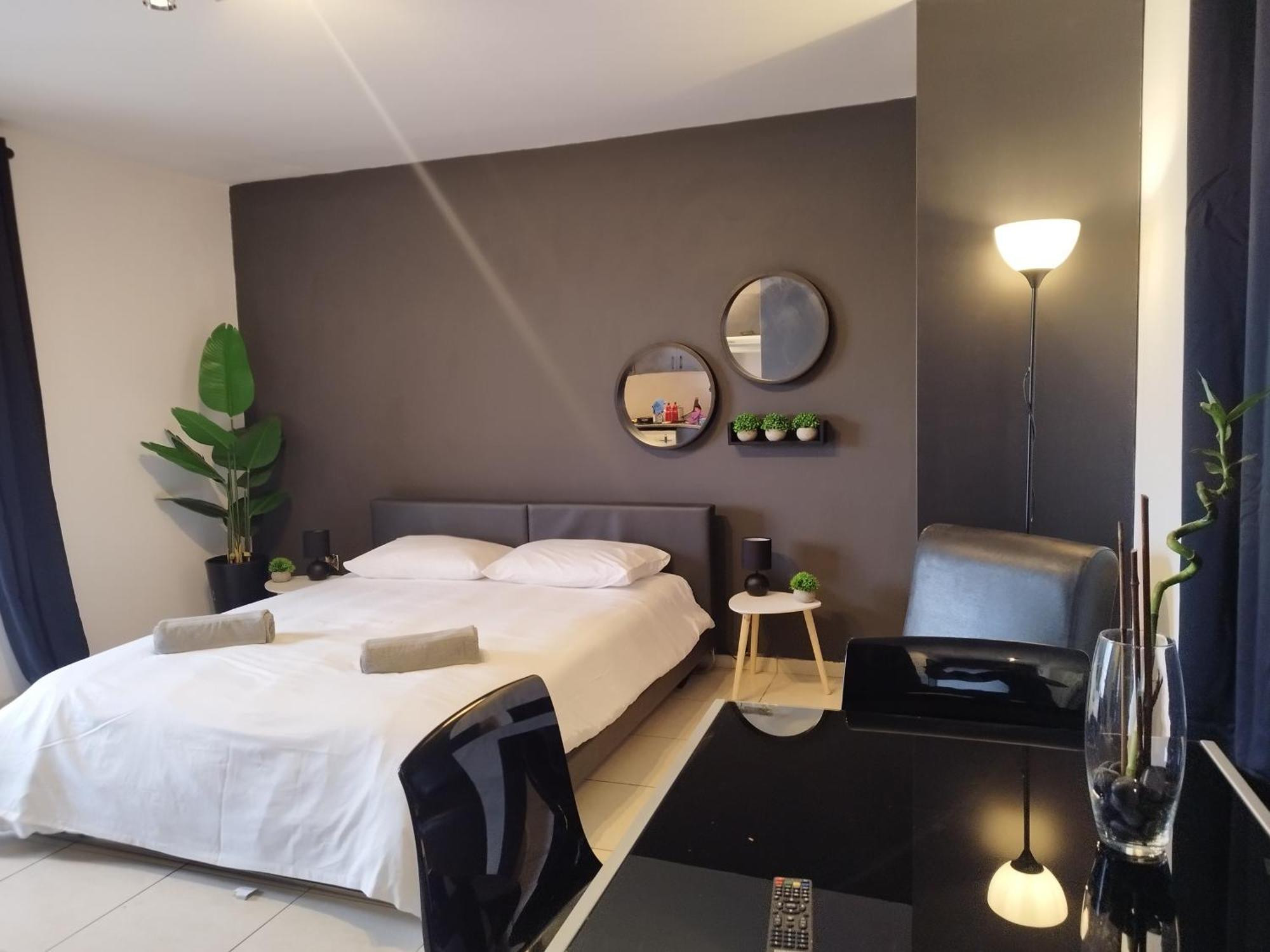 303 St Lazaros View Studio Larnaca Ngoại thất bức ảnh